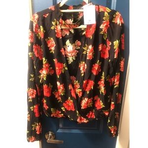 🔅HP🔅 Forever 21 Plus Size 2x Floral Surplice Top